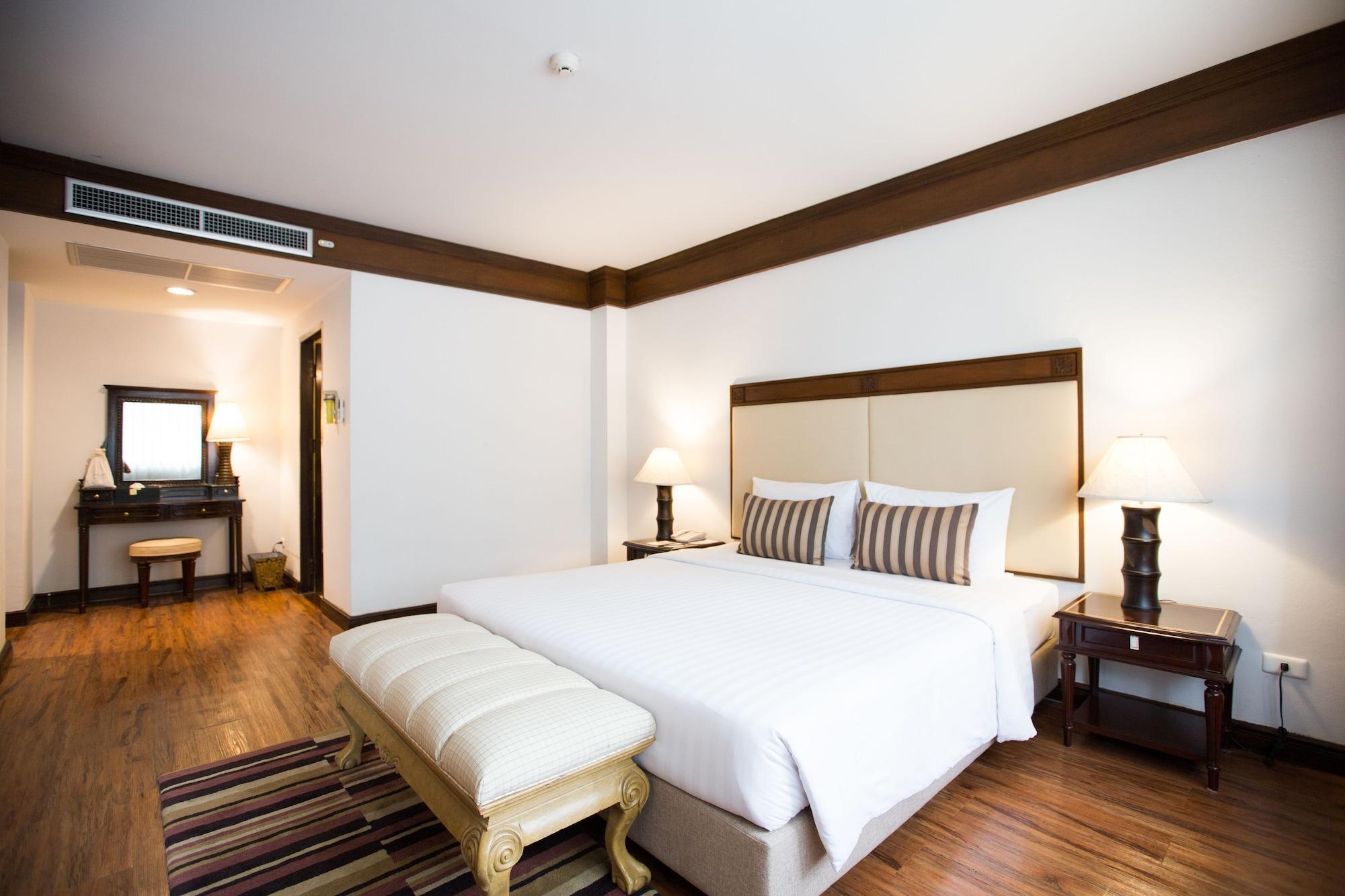 Eurasia Chiang Mai Hotel Buitenkant foto