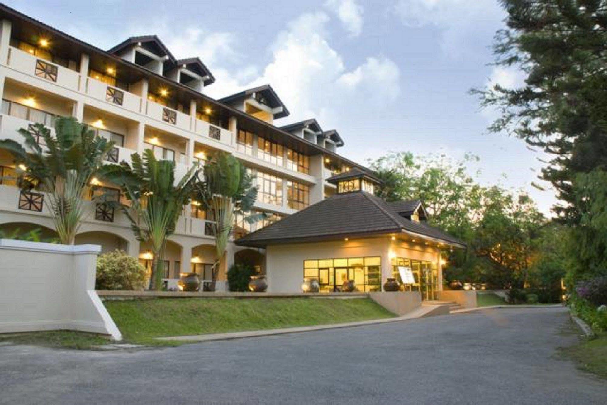 Eurasia Chiang Mai Hotel Buitenkant foto
