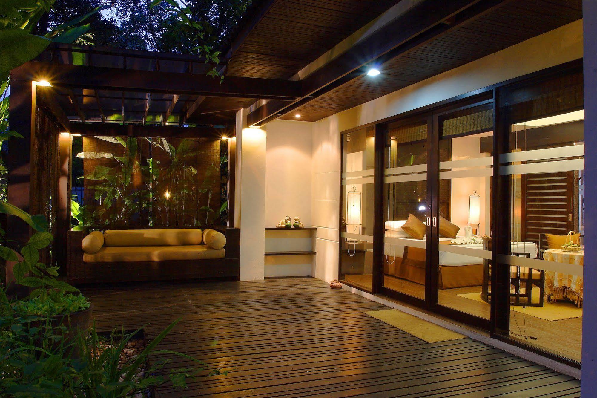 Eurasia Chiang Mai Hotel Buitenkant foto