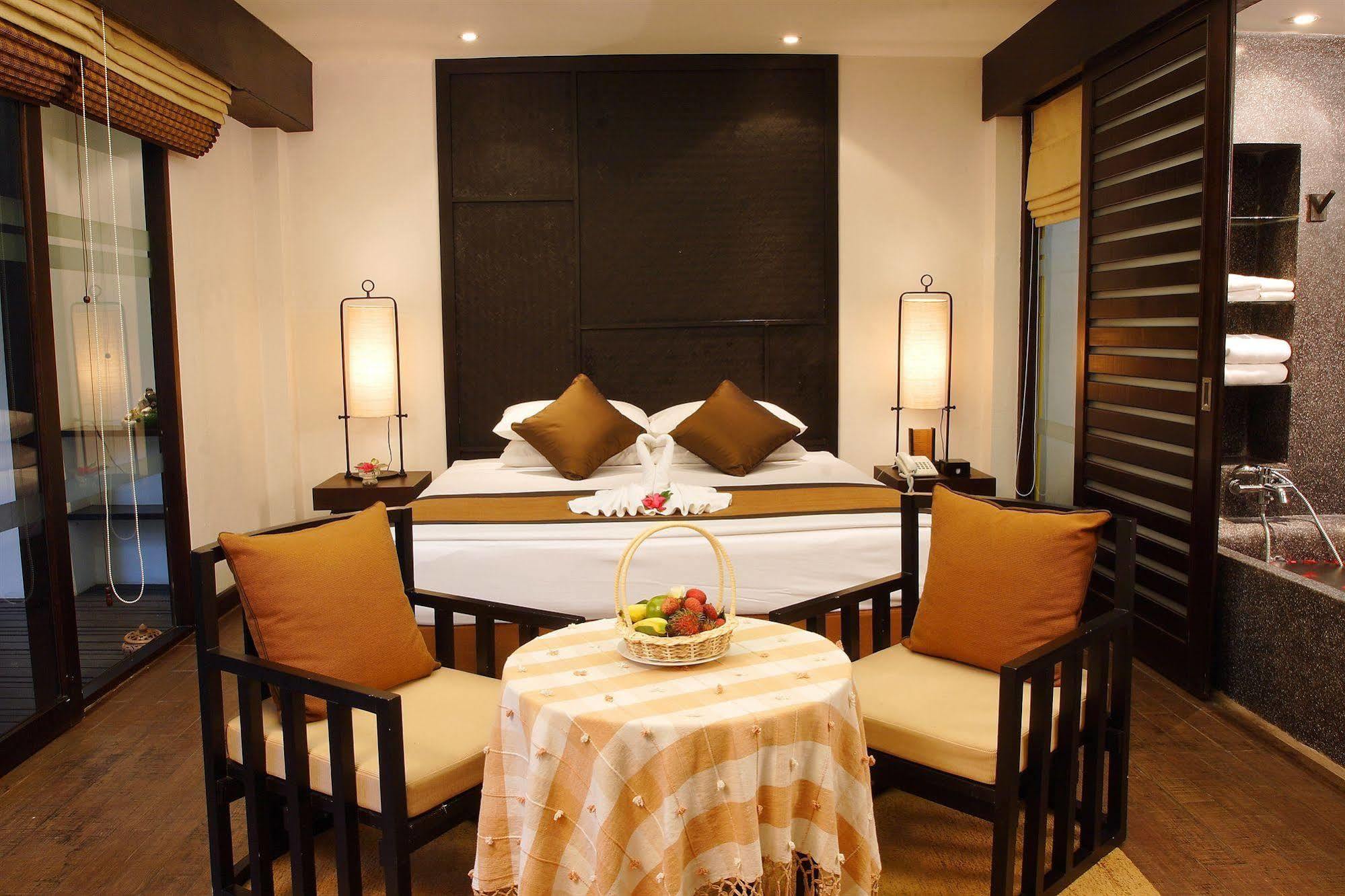 Eurasia Chiang Mai Hotel Buitenkant foto