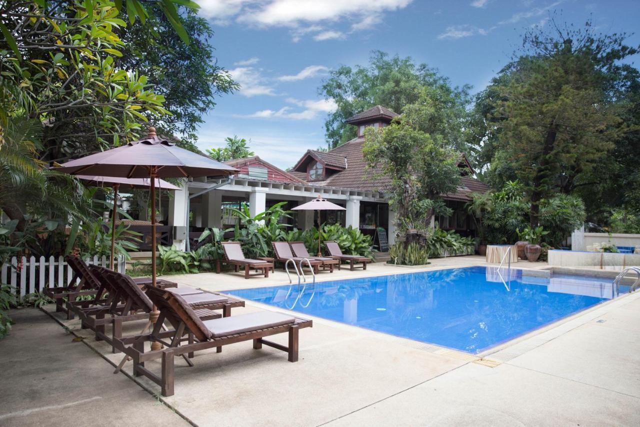 Eurasia Chiang Mai Hotel Buitenkant foto